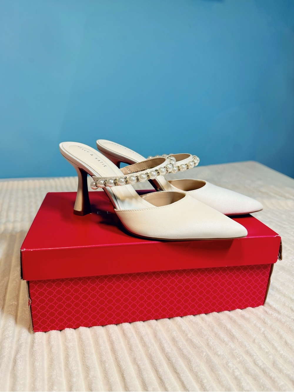 Kelly & Katie Ivory Pearl-Embellished Pointed-Toe Mules (BRAND NEW)